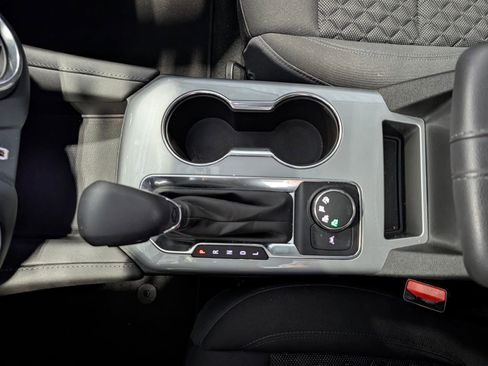 Used 2022 Chevrolet Blazer LT image 21