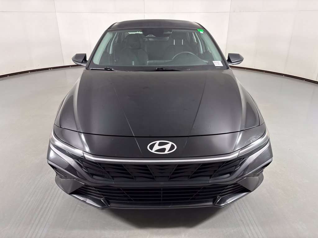 Used 2024 Hyundai Elantra SEL FWD image 3