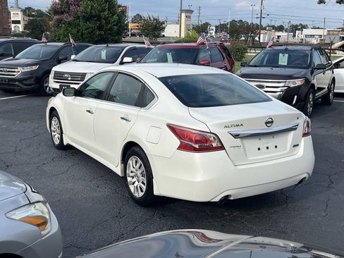 Used 2013 Nissan Altima 2.5 S FWD image 8