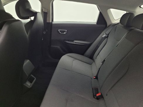 Used 2025 Kia K4 FWD image 18