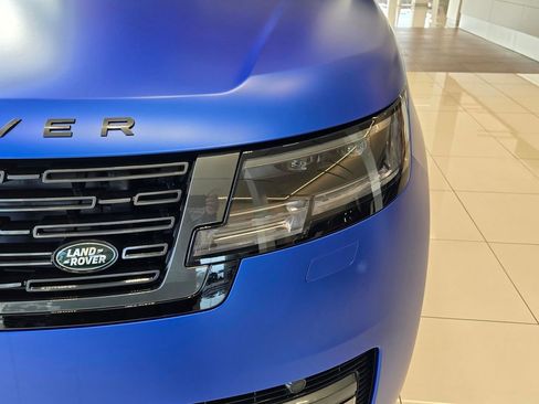 New 2025 Land Rover Range Rover SE AWD/4WD image 6
