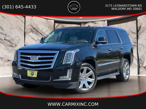 Used 2017 Cadillac Escalade Premium Luxury AWD/4WD image 1
