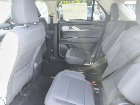 New 2026 Ford Explorer Active RWD image 16