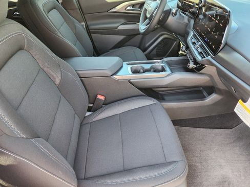New 2026 Chevrolet Equinox EV LT w/ Comfort Package AWD/4WD image 10