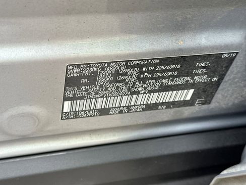 Used 2019 Toyota RAV4 Limited AWD/4WD image 29