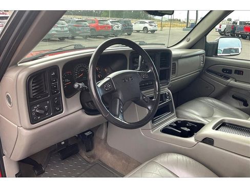 Used 2004 GMC Sierra 2500 SLT image 14