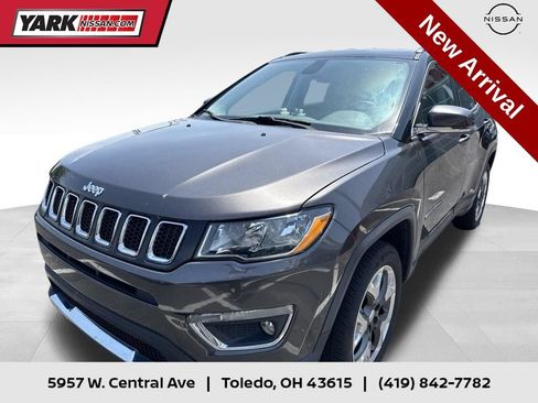 Used 2018 Jeep Compass Limited AWD/4WD image 1