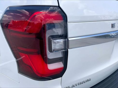 Used 2024 Ford Expedition Platinum RWD image 28