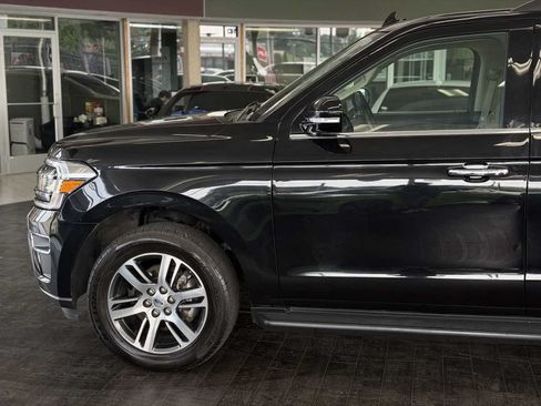 Used 2024 Ford Expedition Max Limited AWD/4WD image 13