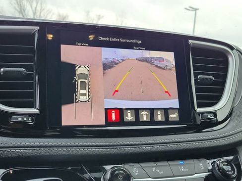 New 2026 Chrysler Pacifica Select image 11