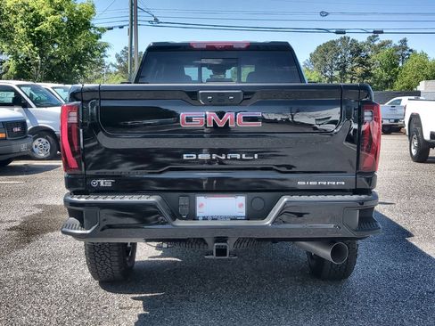 New 2026 GMC Sierra 2500 Denali w/ Denali Reserve Package AWD/4WD image 7