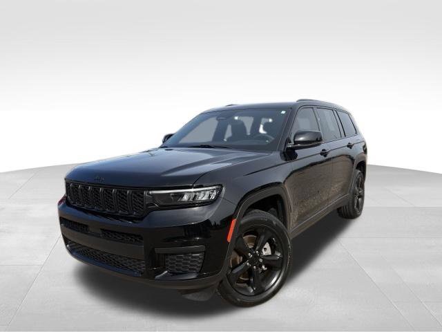 Used 2023 Jeep Grand Cherokee L Laredo AWD/4WD image 1