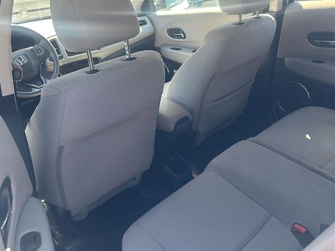 Used 2016 Honda HR-V EX image 9