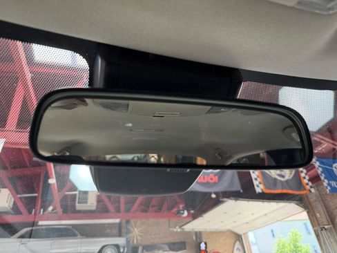 Used 2022 Toyota Corolla LE FWD image 23