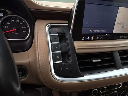 Used 2021 Chevrolet Tahoe Premier image 30