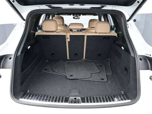 Certified 2023 Porsche Cayenne Platinum Edition AWD/4WD image 15