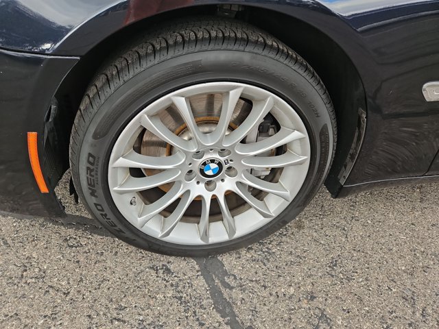 Used 2013 BMW 750i RWD image 25