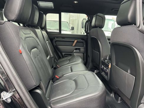 Used 2023 Land Rover Defender 110 X image 25