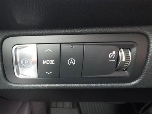 New 2026 Chevrolet Traverse LT w/ Sun and Wheel Package image 16