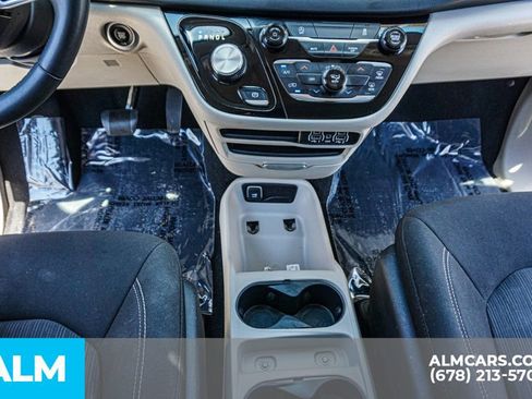 Used 2023 Chrysler Voyager LX FWD image 46