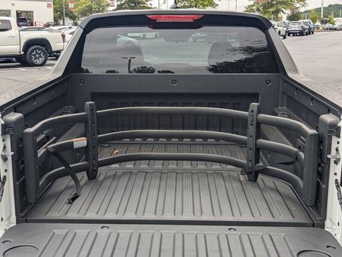 Used 2025 Hyundai Santa Cruz SE image 16