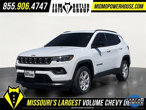 Used 2024 Jeep Compass Latitude image 1