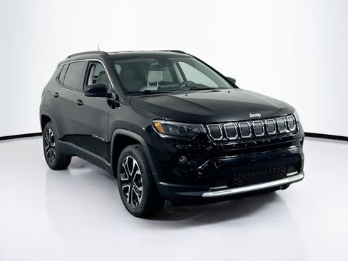 Used 2022 Jeep Compass Limited AWD/4WD image 3