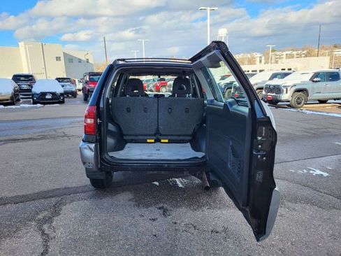 Used 2005 Toyota RAV4 4WD image 11
