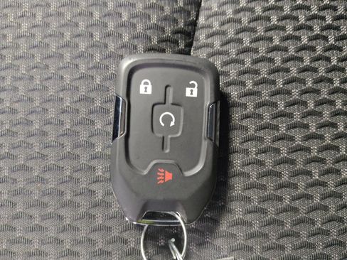 Used 2024 GMC Terrain SLE w/ Driver Convenience Package FWD image 32