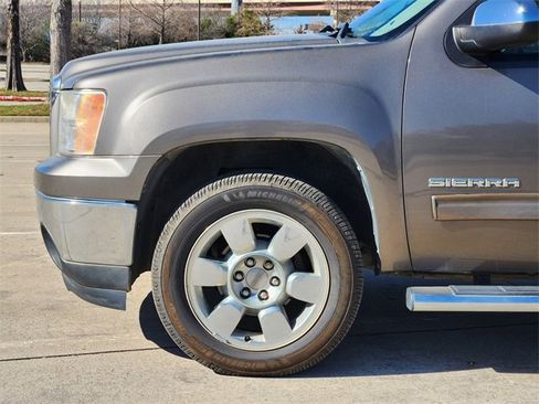Used 2011 GMC Sierra 1500 SLE w/ Power Tech Package image 8