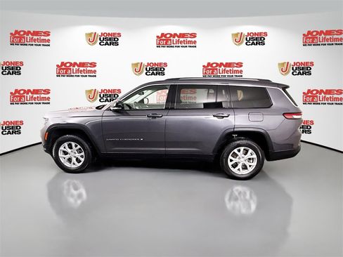 Used 2023 Jeep Grand Cherokee L Limited w/ Luxury Tech Group II image 15