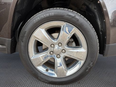 Used 2014 Jeep Compass Limited w/ Sun/Sound Group AWD/4WD image 10