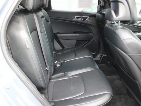 Used 2024 Kia Sportage EX AWD/4WD image 31