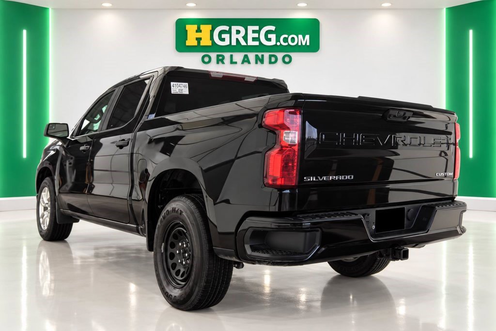 Used 2024 Chevrolet Silverado 1500 Custom RWD image 2