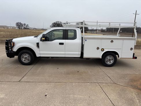 Used 2019 Ford F250 XL w/ XL Value Package image 5