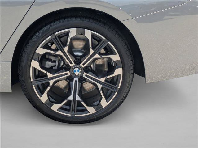 Used 2026 BMW 330i Sedan w/ Convenience Package RWD image 9
