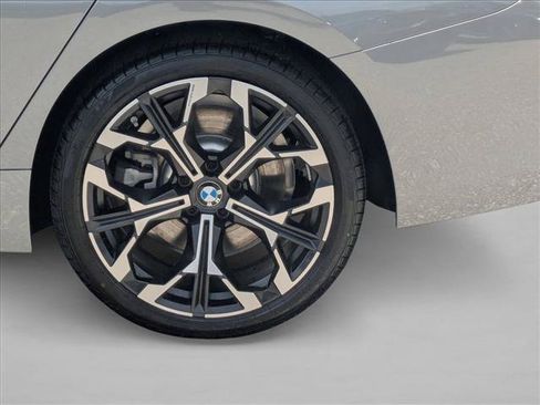 Used 2026 BMW 330i Sedan w/ Convenience Package RWD image 9