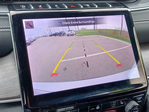 Used 2024 Jeep Grand Cherokee L Limited AWD/4WD image 24