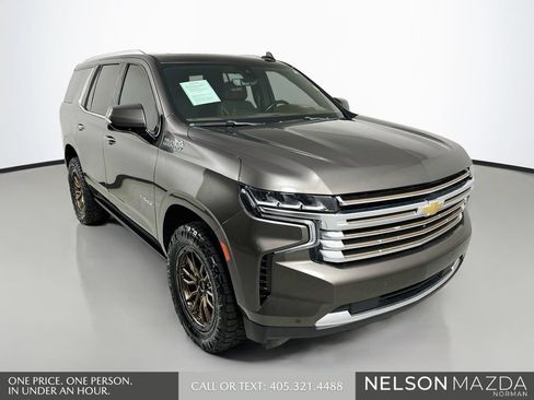 Used 2021 Chevrolet Tahoe High Country w/ Premium Package AWD/4WD image 3