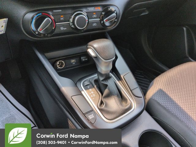Used 2024 Kia Soul LX w/ Option Group 015 FWD image 18