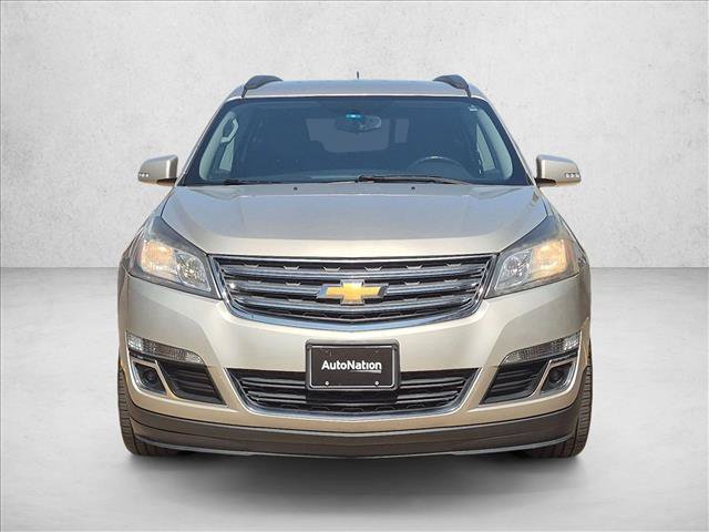 Used 2015 Chevrolet Traverse LT w/ Style and Technology Package FWD image 2