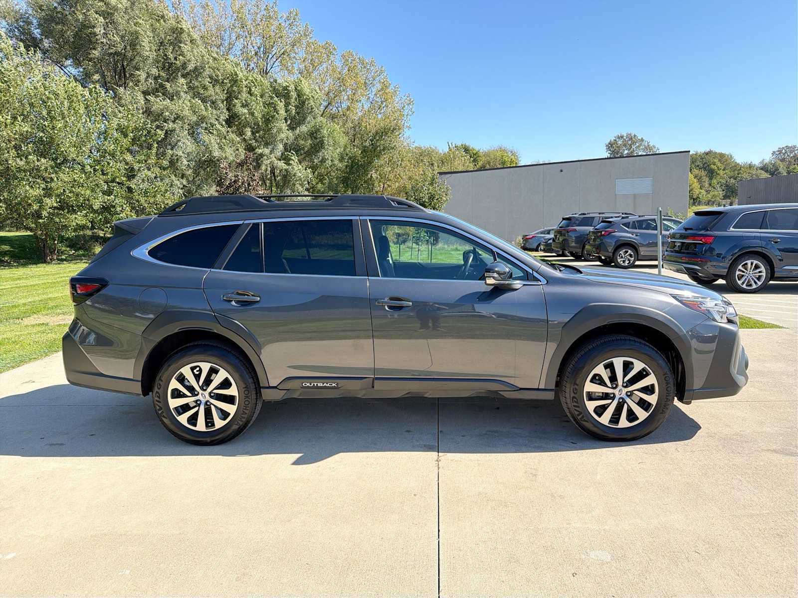 Certified 2024 Subaru Outback Premium AWD/4WD image 7