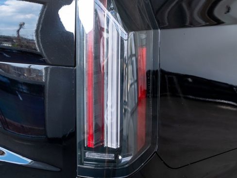 Used 2025 Cadillac Escalade Sport Platinum w/ LPO, Floor Liner Package image 29