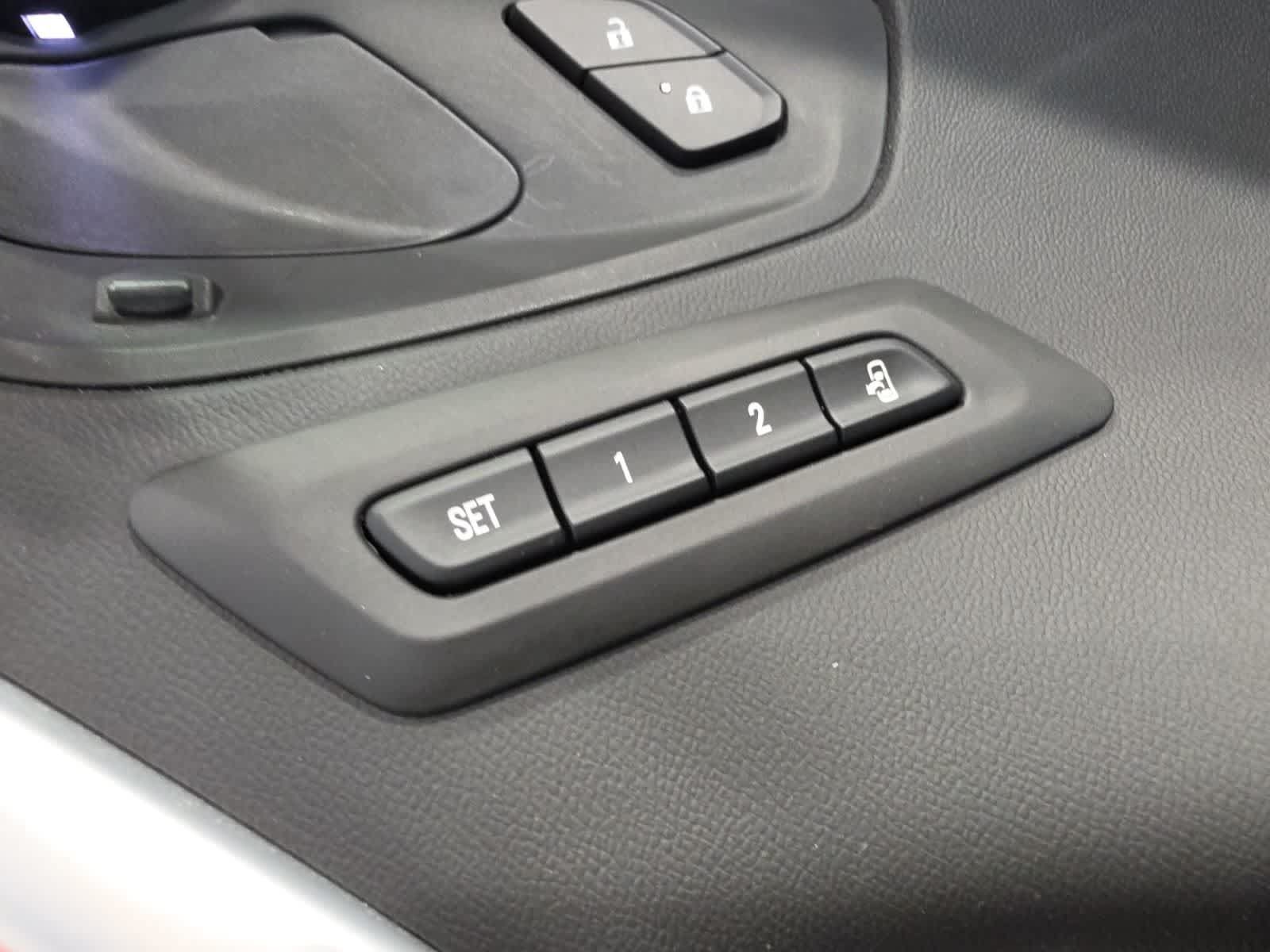 Used 2020 Chevrolet Camaro ZL1 RWD image 21
