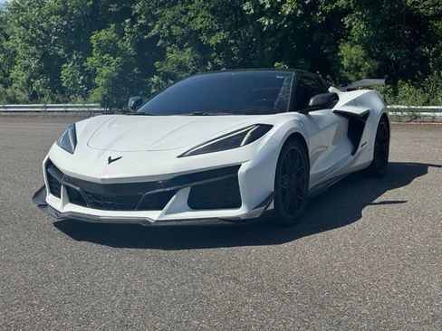Used 2023 Chevrolet Corvette Z06 w/ Battery Protection Package RWD image 3