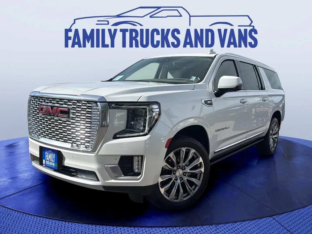 Used 2022 GMC Yukon XL Denali AWD/4WD image 1