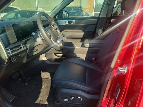 Used 2025 Hyundai Santa Fe XRT image 6