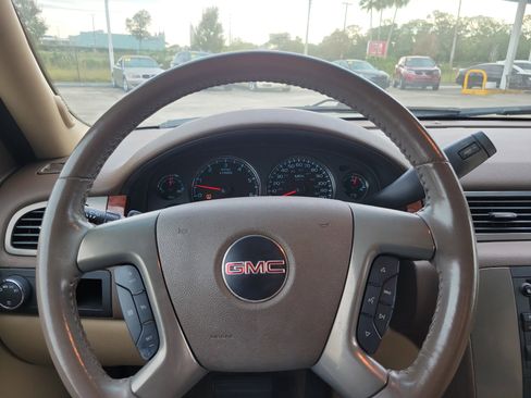 Used 2008 GMC Yukon SLT w/ SLT Preferred Equipment Group image 17