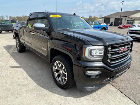 Used 2016 GMC Sierra 1500 SLT w/ All-Terrain Package AWD/4WD image 3