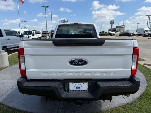 Used 2017 Ford F250 XL w/ Power Equipment Group AWD/4WD image 5